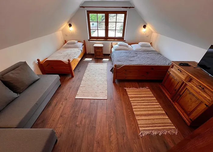 Pilisi Lovas Major, B&B Dorog