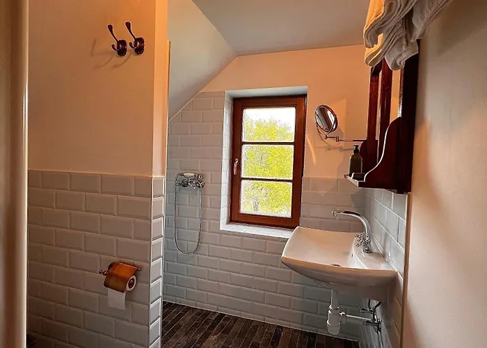 Pilisi Lovas Major, B&B Dorog